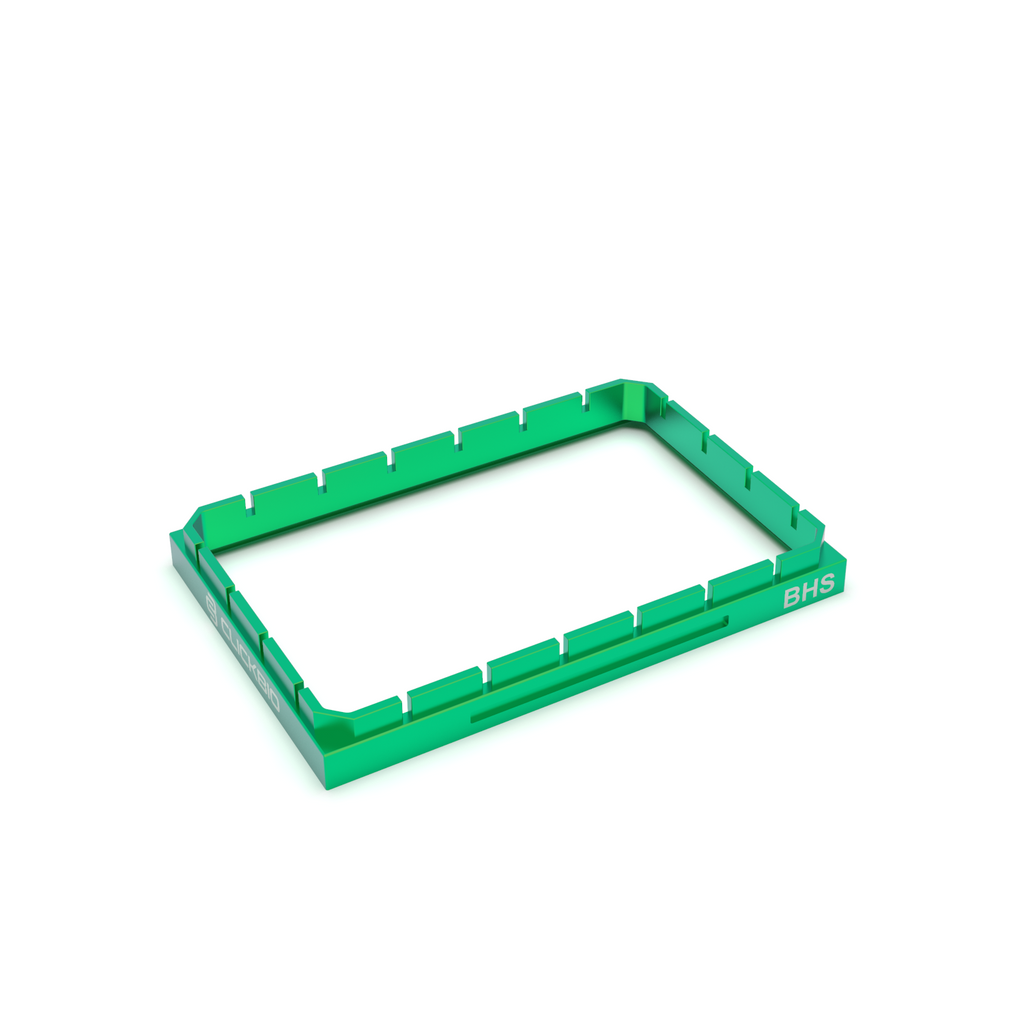 Aluminum half skirt adapter for PCR plate